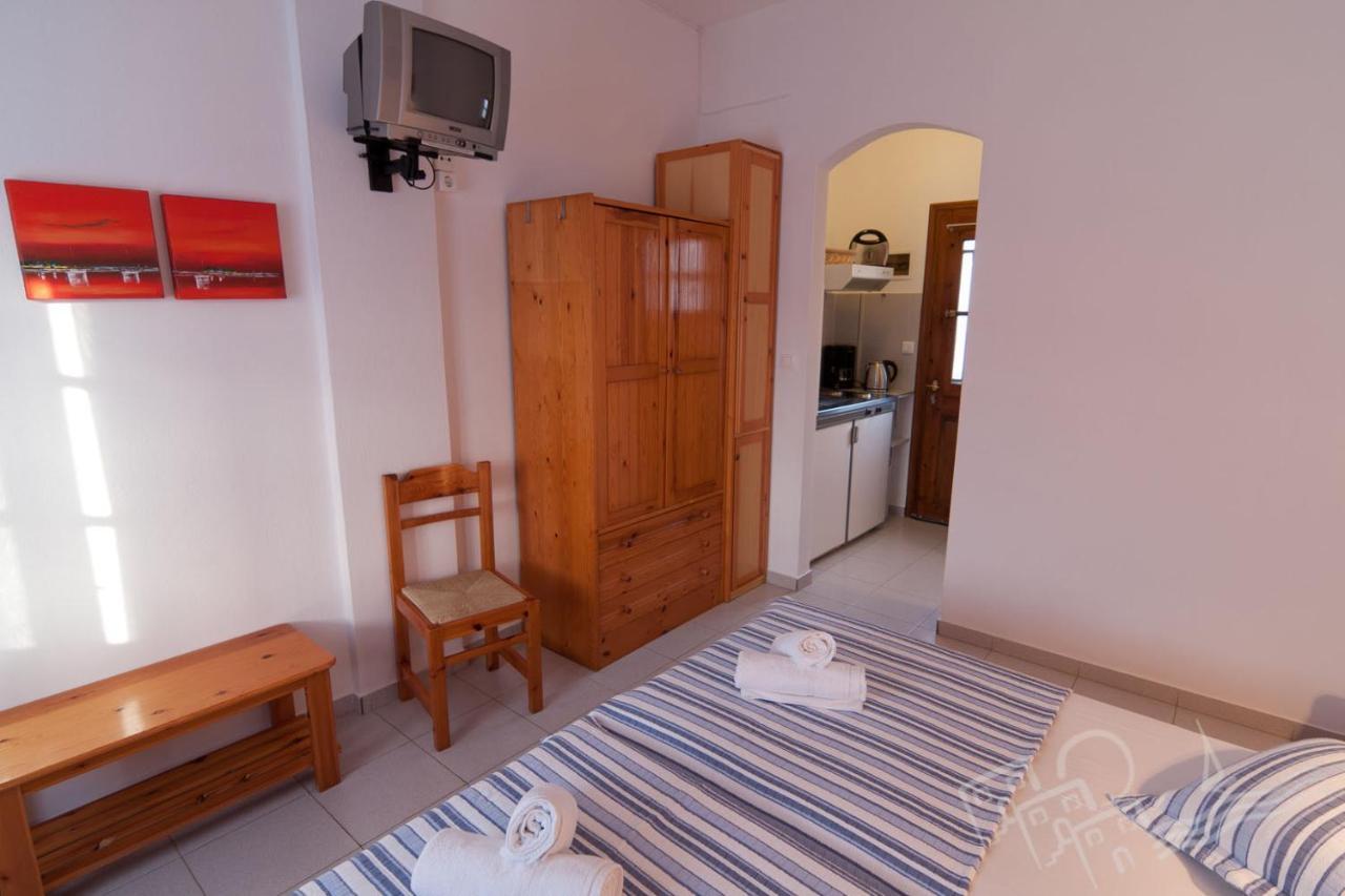 Hôtel Margarita And Chara à Fáros Extérieur photo